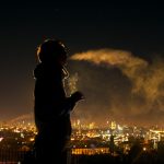 DI BAWAH BULAN PINGGIR TAMAN